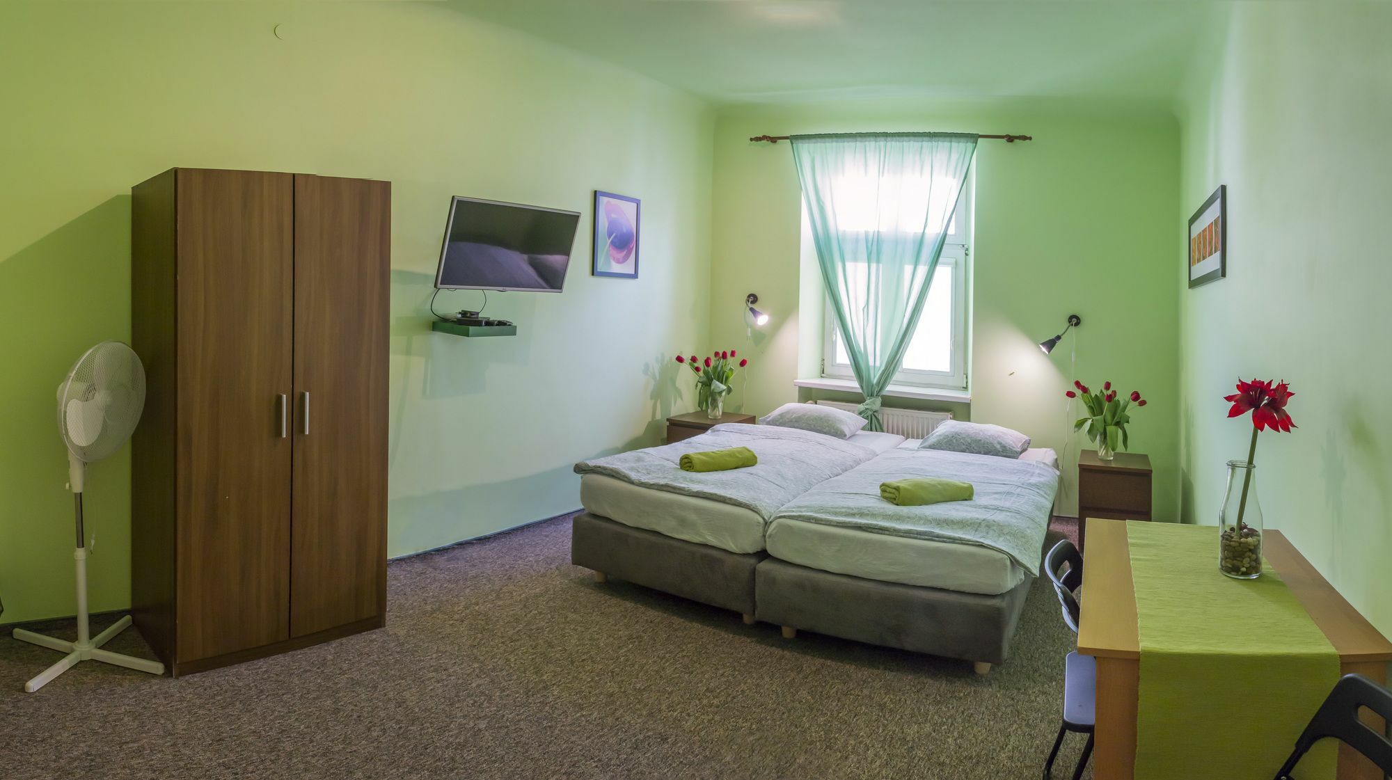 Hostel Flower Krakau